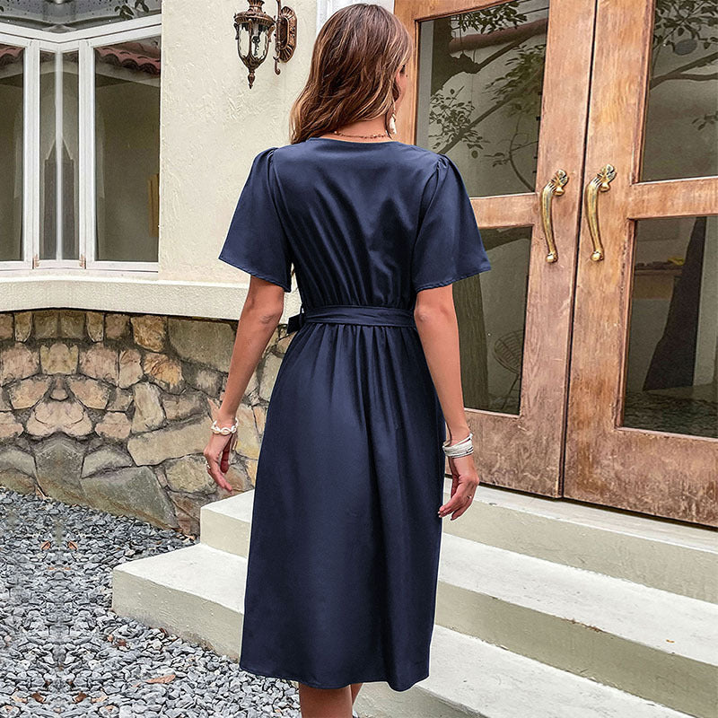 Robe Élégante Ceinturée à Manches